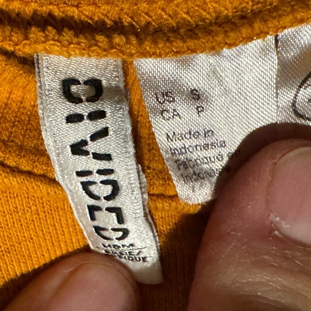 Disney Mickey Mouse Burnt Orange Sweatshirt Divided H&M Small - Picture 2 of 5